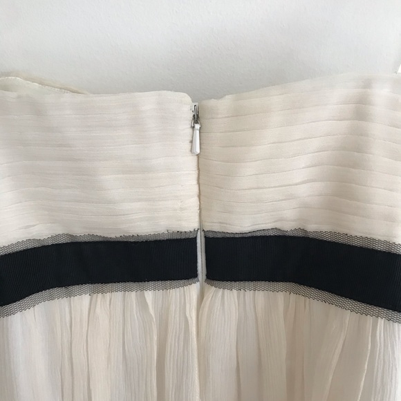 BCBGMaxazria sweetheart neckline babydoll dress - Picture 3 of 8